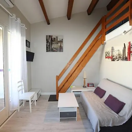 One-bedroom In With Swimming Pool 227